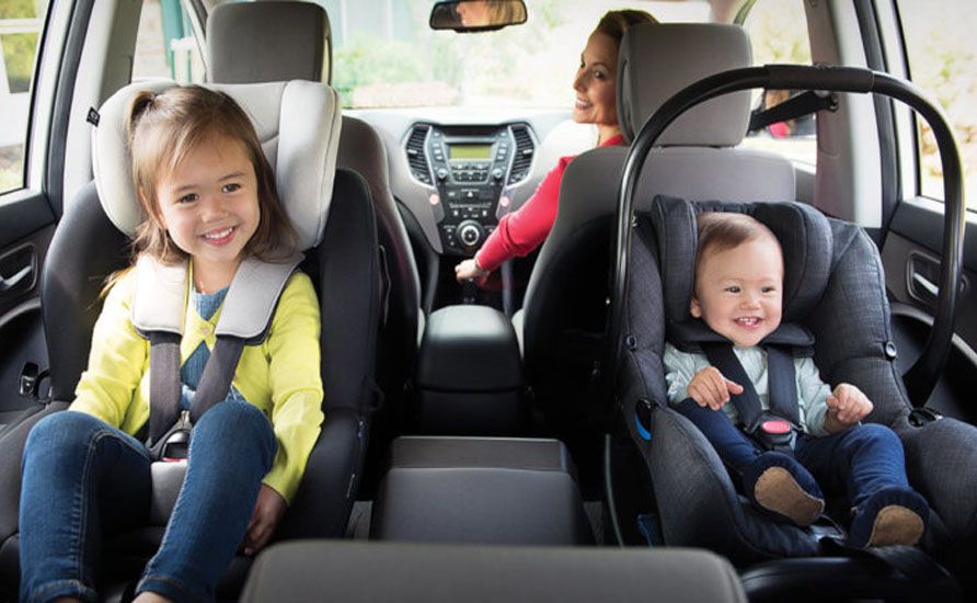 صندلی ماشین کودک یا کریر کدام بهتر است| فروشگاه سیسمونی و اسباب بازی فسقلی