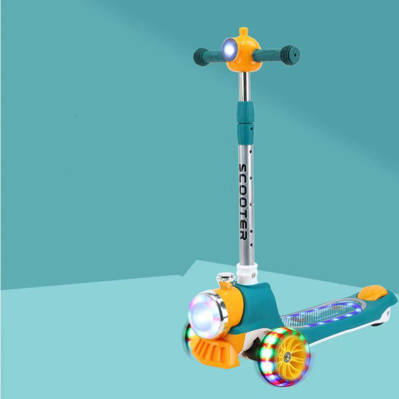 خرید اسکوتر مدل قطار 888 از فروشگاه اسباب بازی فسقلی