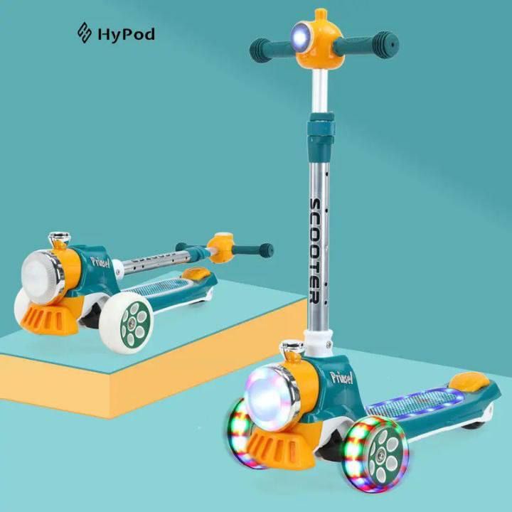 خرید اسکوتر مدل قطار 888 از فروشگاه اسباب بازی فسقلی
