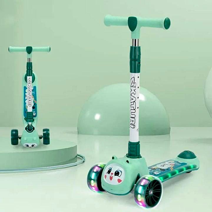 خرید اسکوتر عروسکی از فروشگاه اسباب بازی فسقلی